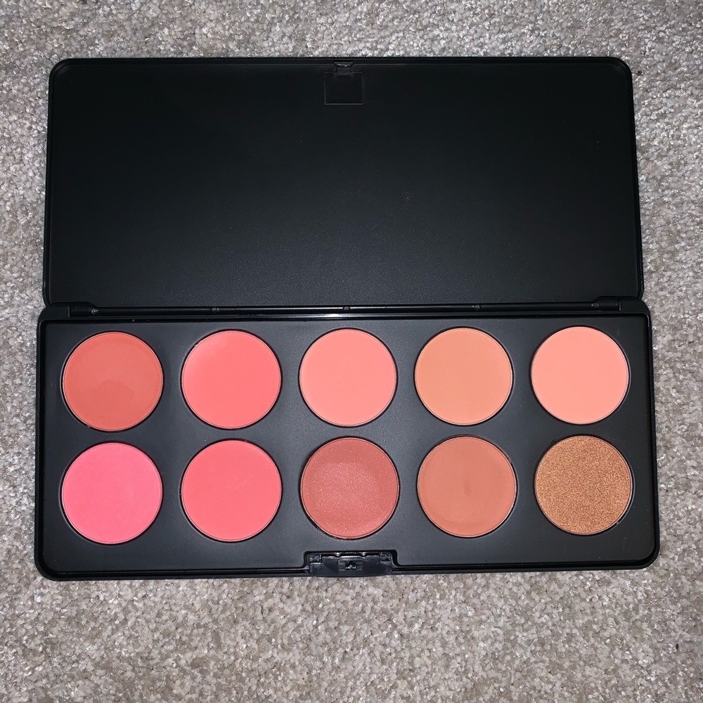 BH COSMETICS NUDE BLUSH PALETTE